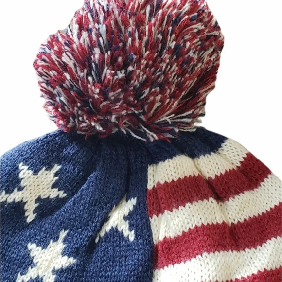 American Flag Knit Pom Pom Hat - Picture 2 of 3